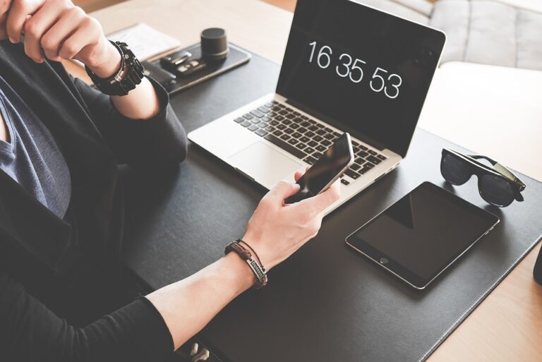 10 Genius Productivity Hacks to Minimize Distractions and Boost Efficiency