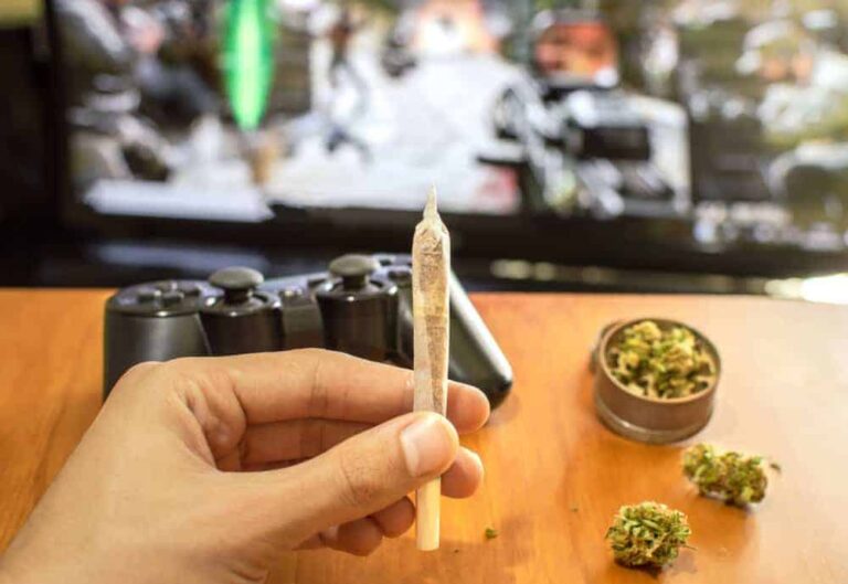How Smoking Weed Can Make You a Better Gamer