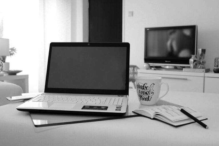 10 Tips for Staying Motivated While Working Remotely